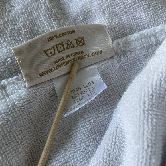 Love Shack Fancy Girls Bath Robe One Size Pink Flowers Soft Cozy Cottage - Picture 8 of 11